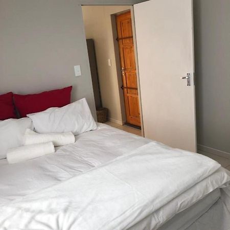 Tuna Self Catering Свакопмунд Екстер'єр фото