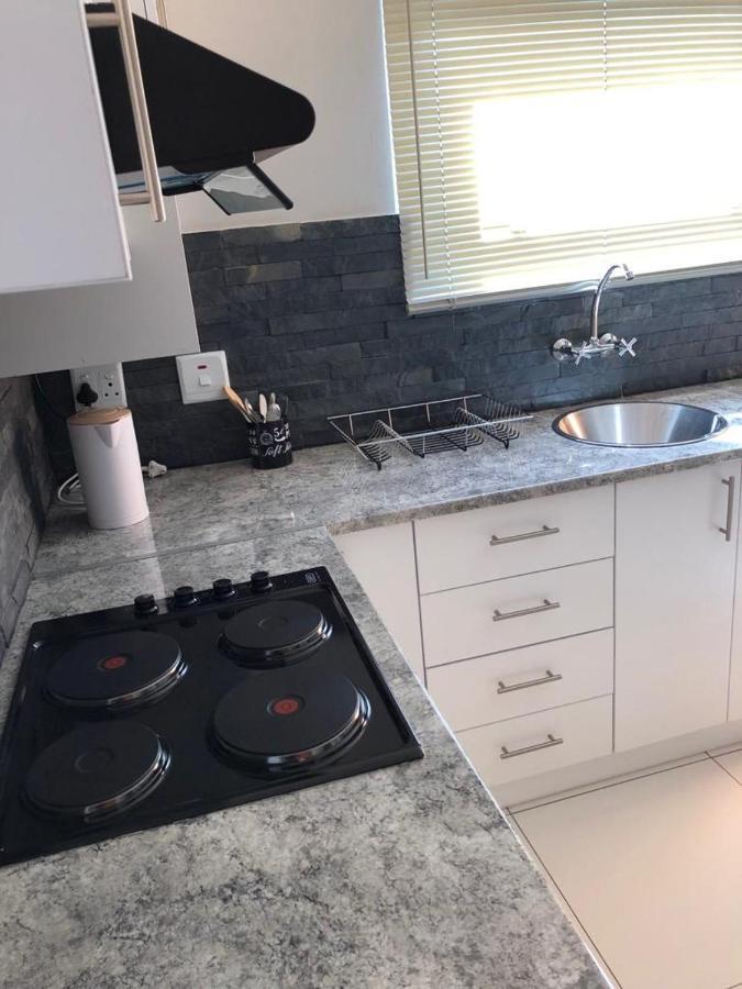 Tuna Self Catering Свакопмунд Екстер'єр фото